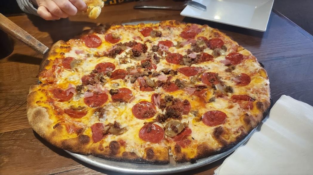 Nino's Pizzeria & Eatery Sevierville