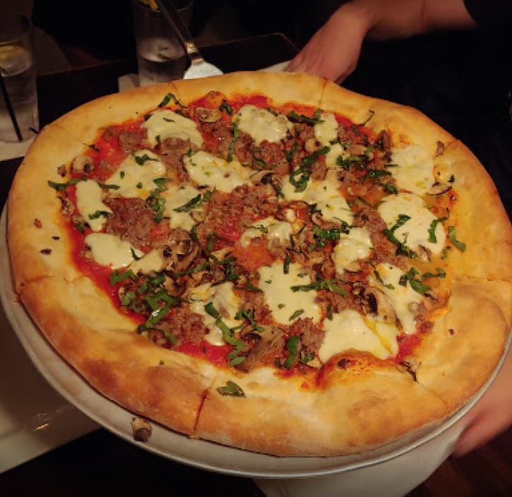 Zucca Bar & Pizzeria Smyrna